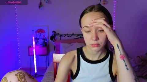 Snapshot of sexycocobutt chatting on 17, 10, 2025 Sophia online show from 17, 10, 2025