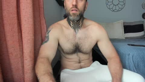 Antonioylola online show from 4, 1, 2025