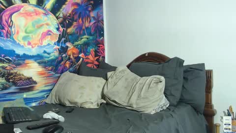 Snapshot of sexydarkhunter2 chatting on 18, 9, 2025 Mike online show from 18, 9, 2025