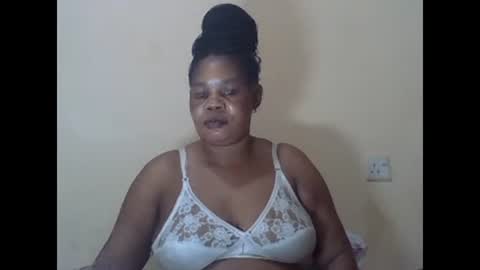 Snapshot of sexydove2 chatting on 2, 3, 2025 EMILY online show from 2, 3, 2025
