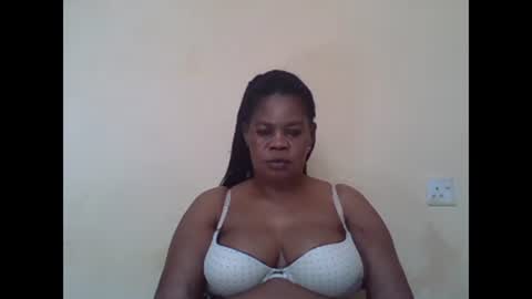 Snapshot of sexydove2 chatting on 12, 3, 2025 EMILY online show from 12, 3, 2025