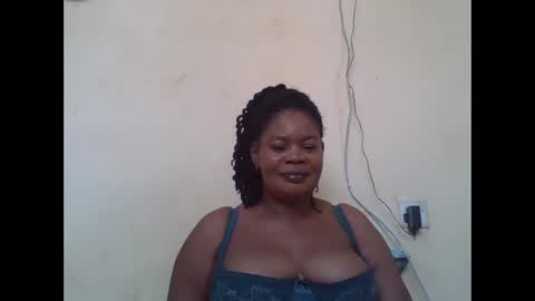 Snapshot of sexydove2 chatting on 14, 9, 2025 EMILY online show from 14, 9, 2025