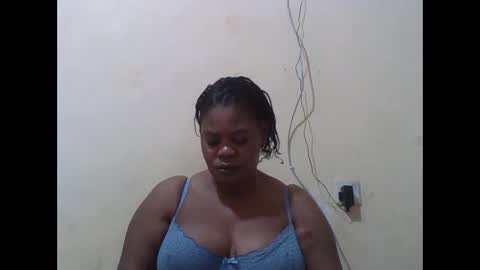 Snapshot of sexydove2 chatting on 7, 10, 2025 EMILY online show from 7, 10, 2025