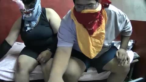 Snapshot of sexygfandbf chatting on 27, 10, 2025 sexygfandbf online show from 27, 10, 2025