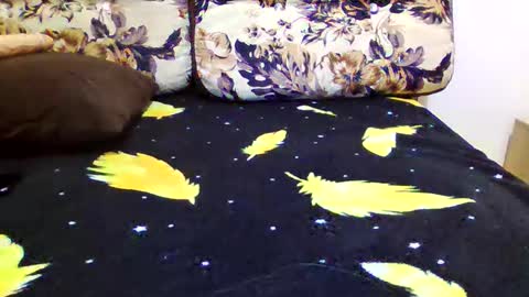 Snapshot of sexygirls9805 chatting on 1, 3, 2025 Tiky Flory Lenny online show from 1, 3, 2025