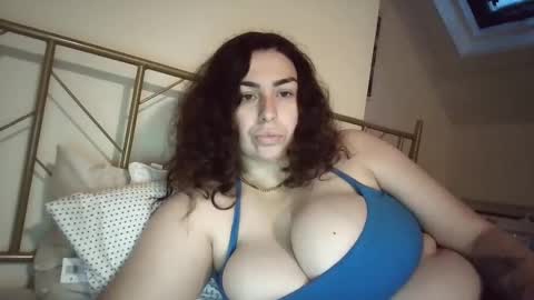Snapshot of sexygoddesslizaaa chatting on 25, 10, 2025 ETERNAL GODDESS WOMAN online show from 25, 10, 2025