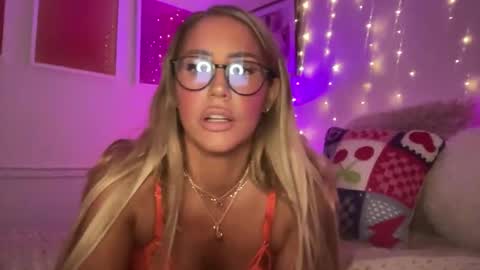 Ashley Love online show from 3, 4, 2026