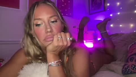 Ashley Love online show from 25, 6, 2026