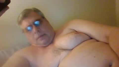 Snapshot of sexyiove chatting on 9, 4, 2026 chris online show from 9, 4, 2026