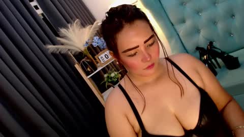 Snapshot of sexyjeanniecuntcums chatting on 9, 2, 2025 JENNY online show from 9, 2, 2025