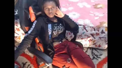 sexyjustin202 online show from 19, 1, 2025