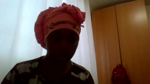 Snapshot of sexykamba1 chatting on 1, 8, 2026 sexykamba1 online show from 1, 8, 2026
