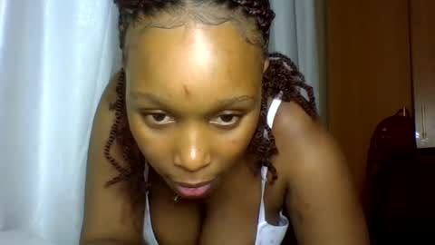 Snapshot of sexykamba1 chatting on 3, 8, 2026 sexykamba1 online show from 3, 8, 2026