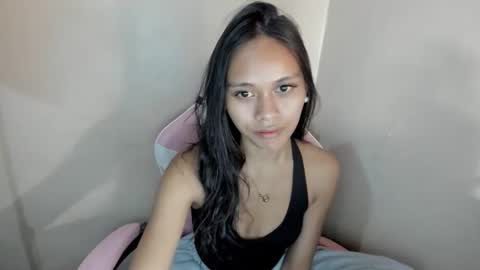 Snapshot of sexykarina_ chatting on 13, 5, 2026 Karina3 online show from 13, 5, 2026