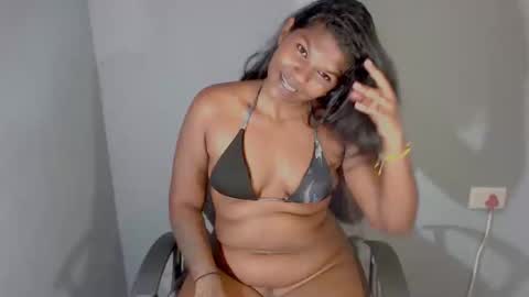 Snapshot of sexykitten147 chatting on 4, 1, 2025 SexyKitten147 online show from 4, 1, 2025