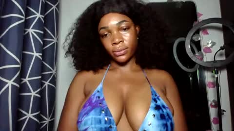 Snapshot of sexykuchie889 chatting on 20, 6, 2026 malia online show from 20, 6, 2026