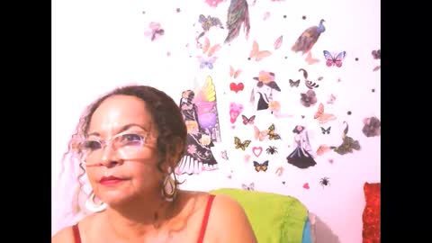 Snapshot of sexylilith421 chatting on 3, 2, 2026 Sexy Lilith online show from 3, 2, 2026