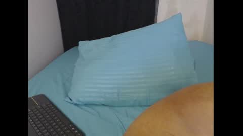 sexyloba  independent model online show from 9, 1, 2025