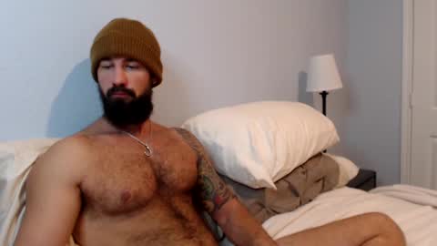 Snapshot of sexymanmk26 chatting on 17, 12, 2024 lets go private im ready to play pvt cum online show from 17, 12, 2024