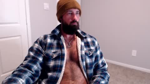 Snapshot of sexymanmk26 chatting on 21, 12, 2024 lets go private im ready to play pvt cum online show from 21, 12, 2024
