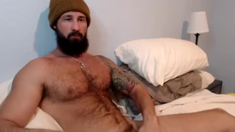 Snapshot of sexymanmk26 chatting on 22, 12, 2024 lets go private im ready to play pvt cum online show from 22, 12, 2024