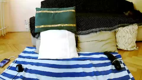 Snapshot of sexymayagold chatting on 1, 6, 2026 Squirty Maya Gold online show from 1, 6, 2026