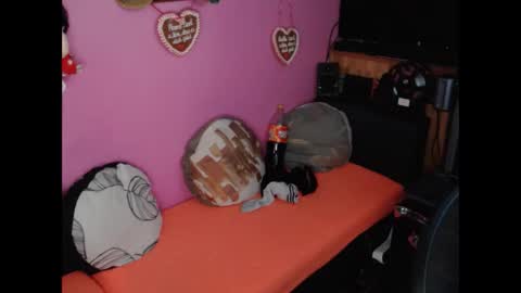 Snapshot of sexymelli18 chatting on 7, 1, 2026 sexymelli18 online show from 7, 1, 2026