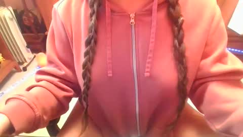 sexymisss24 online show from 27, 3, 2026