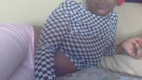 Snapshot of sexymiyest chatting on 2, 6, 2026 sexymiyest online show from 2, 6, 2026