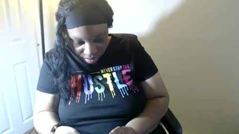 SexyMona online show from 17, 4, 2026