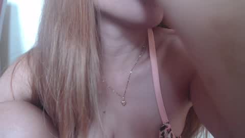 Snapshot of sexymye chatting on 11, 2, 2025 sexymye online show from 11, 2, 2025