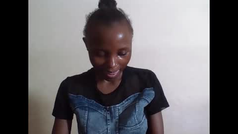 Snapshot of sexyneedle22 chatting on 4, 4, 2026 VIVIAN online show from 4, 4, 2026