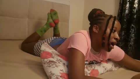 Snapshot of sexynina25 chatting on 12, 10, 2025 nina online show from 12, 10, 2025