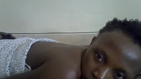 Snapshot of sexypetite4 chatting on 7, 7, 2026 SHARON online show from 7, 7, 2026