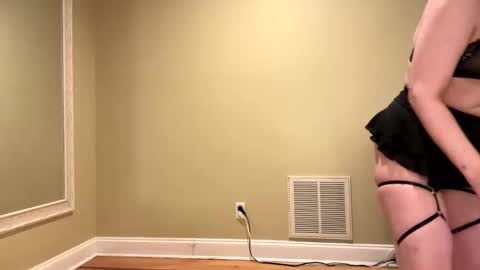 Sexypiglet2728 online show from 21, 12, 2024