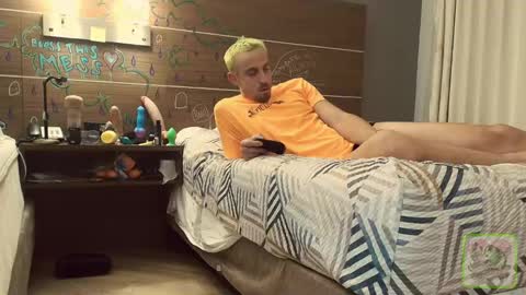 Snapshot of sexypossum chatting on 5, 4, 2026 Possum online show from 5, 4, 2026