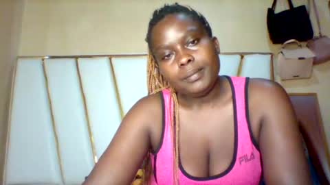 Snapshot of sexypussy983 chatting on 20, 7, 2026 Micky online show from 20, 7, 2026