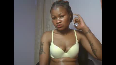 queenivy online show from 6, 1, 2026