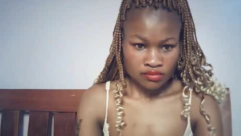 queenivy online show from 12, 1, 2026