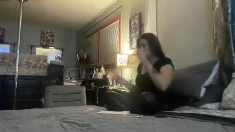 Snapshot of sexyred77713 chatting on 22, 12, 2025 sexyred77713 online show from 22, 12, 2025