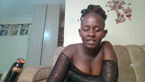 Snapshot of sexyreddebony chatting on 1, 1, 2025 sexyreddebony online show from 1, 1, 2025