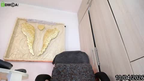    online show from 10, 4, 2026