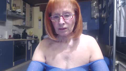 Snapshot of sexysilvie3112 chatting on 30, 12, 2024 Silvie online show from 30, 12, 2024