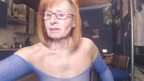Snapshot of sexysilvie3112 chatting on 21, 1, 2025 Silvie online show from 21, 1, 2025