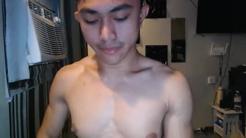 sexystrongcum online show from 31, 3, 2026