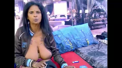 sexyva4u2luv online show from 2, 3, 2026