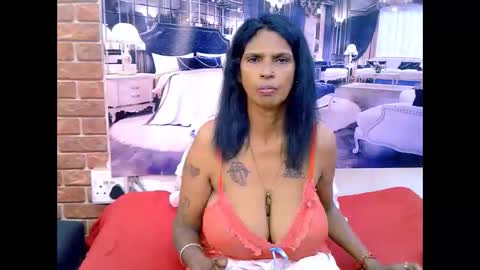 Snapshot of sexyva4u2luv chatting on 3, 5, 2026 sexyva4u2luv online show from 3, 5, 2026