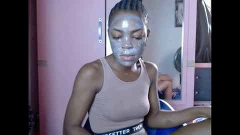 Snapshot of sexyxbunnyxx chatting on 17, 1, 2025 Blue online show from 17, 1, 2025
