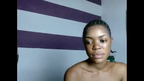 Snapshot of sexyxbunnyxx chatting on 31, 1, 2025 Blue online show from 31, 1, 2025