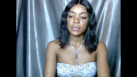 Snapshot of sexyxbunnyxx chatting on 17, 2, 2025 Blue online show from 17, 2, 2025